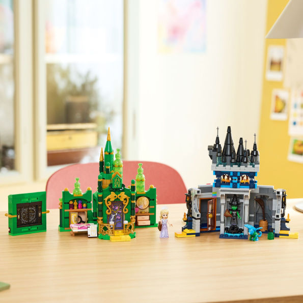 Lego Wicked Emerald City and Kiamo Ko Castle