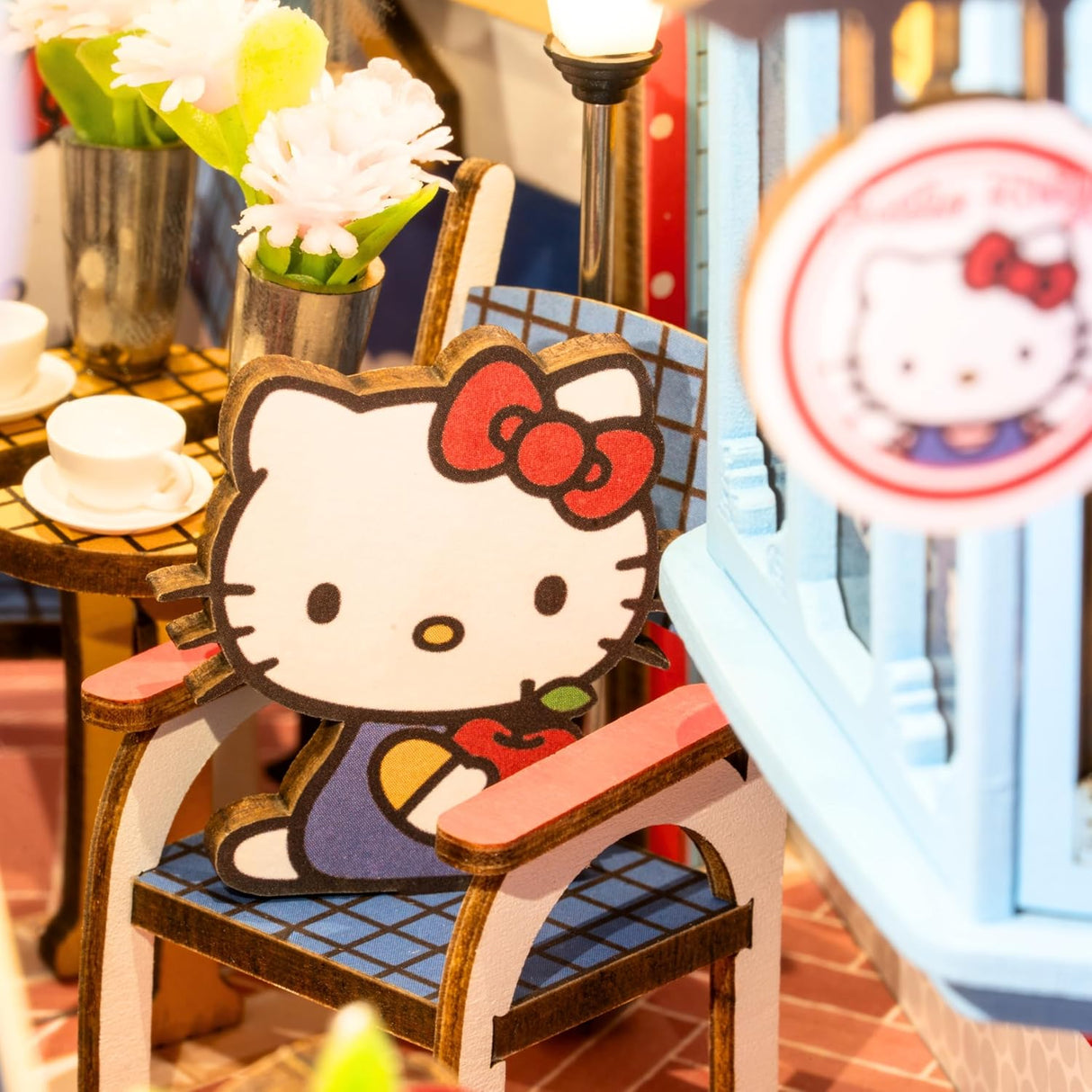 Hello Kitty Town Square Book Nook