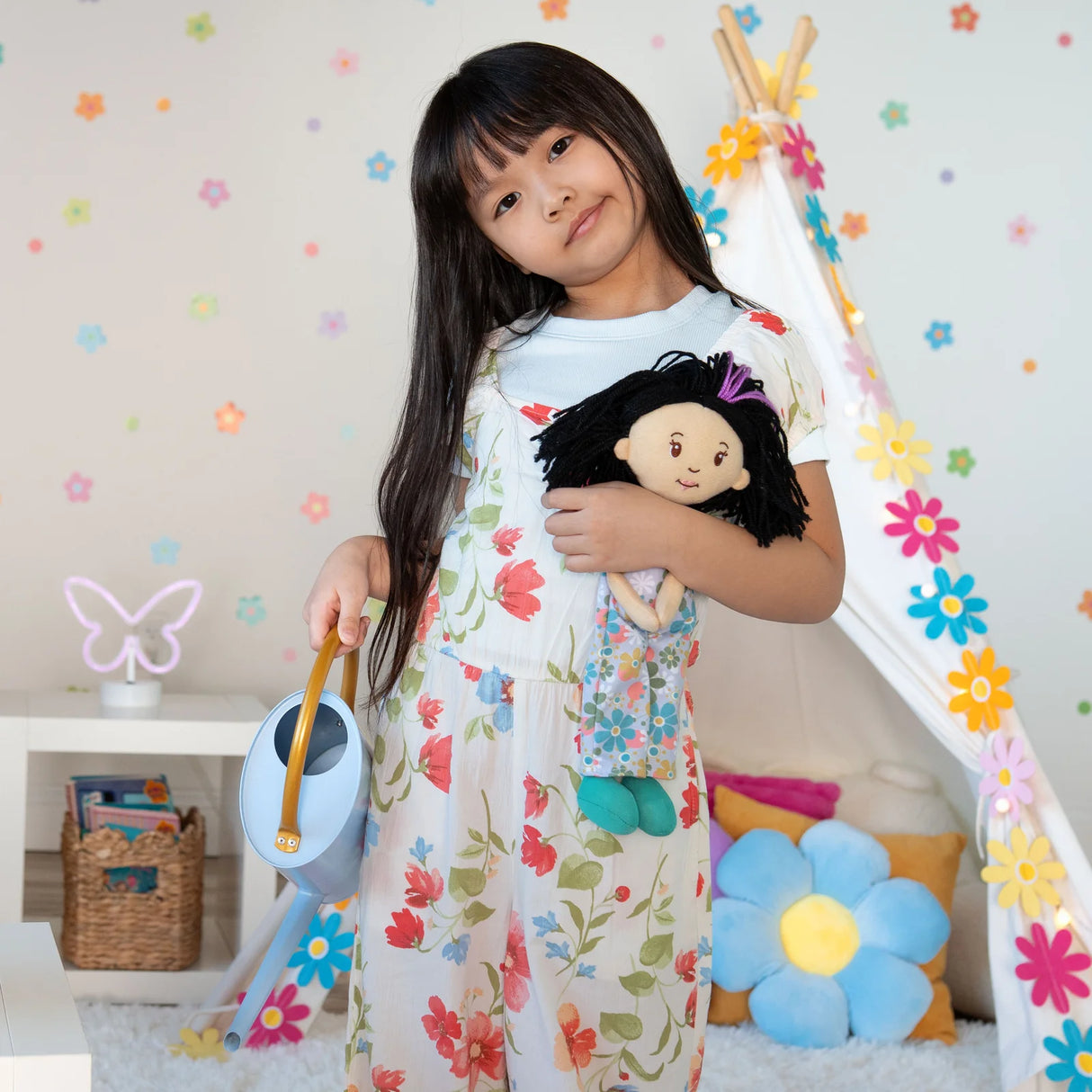 Groovy Girls Light Beige Skin Black Hair Daisy