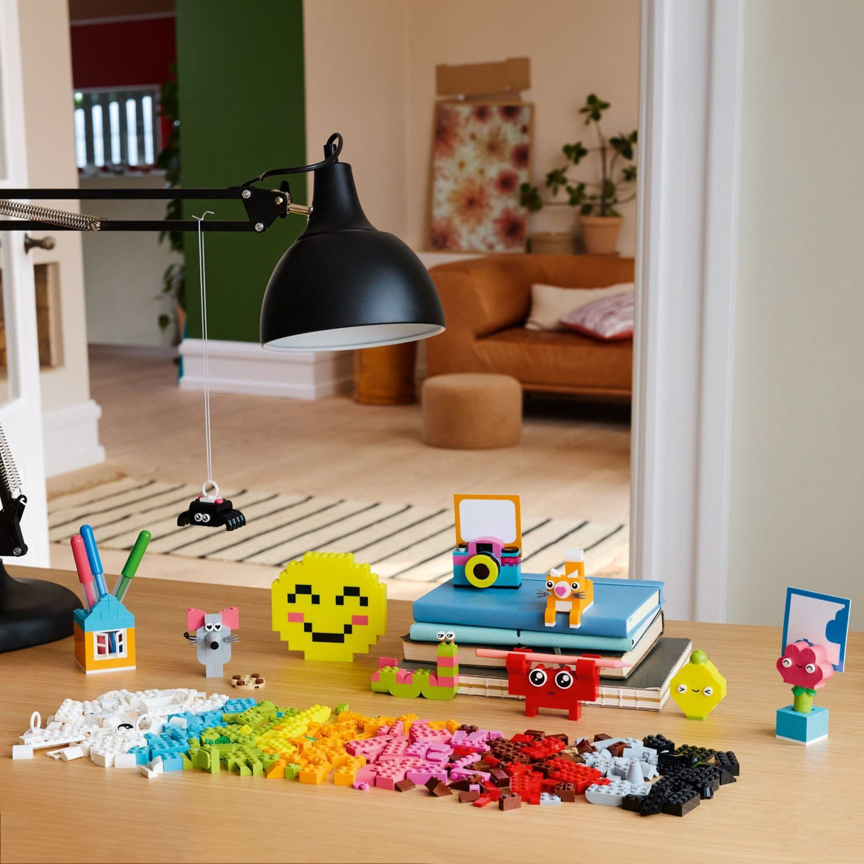 LEGO Classic: Creative Happy Box