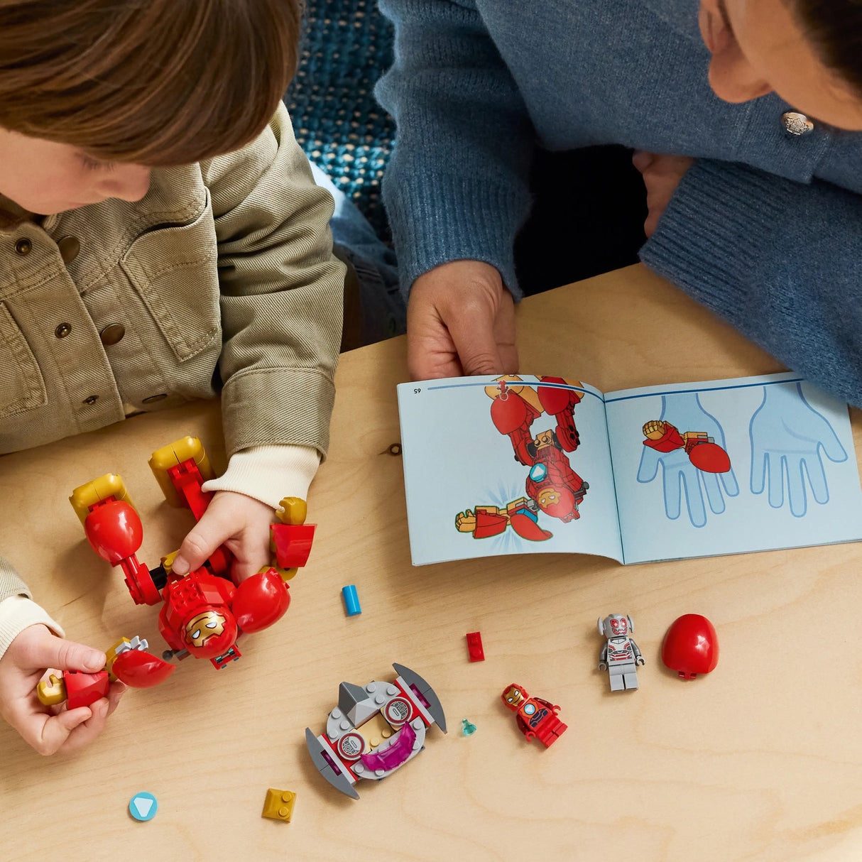 LEGO® ǀ Marvel Iron Man and His Awesome Friends Ultron vs. Iron Man