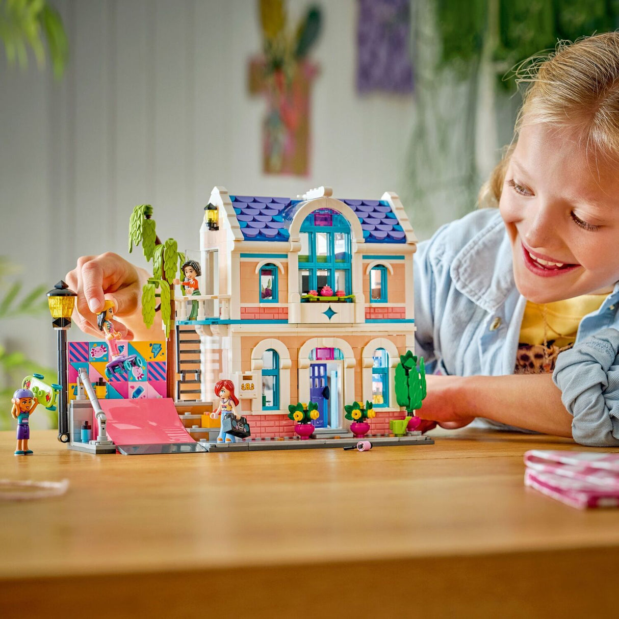 LEGO Friends: Liann's Family House