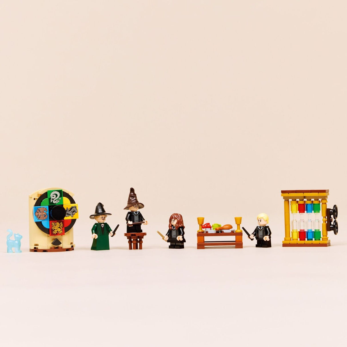 LEGO Harry Potter: Hogwarts™ Castle: Sorting Hat™ Ceremony