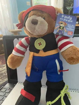 Pauly the Pirate Teach Me to Dress