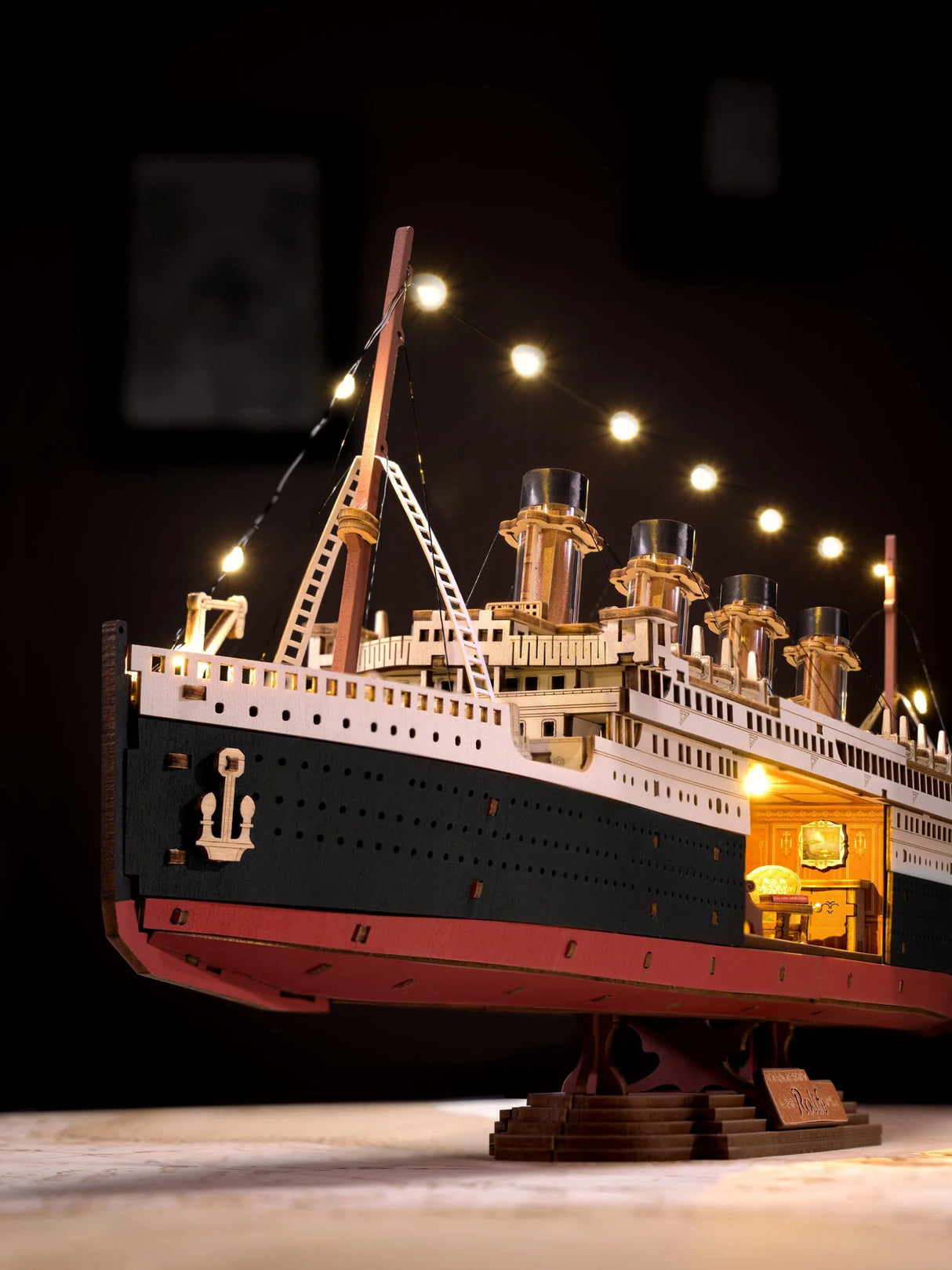 1912 Eternal Atlantic Voyager 3D Puzzle Creation Set