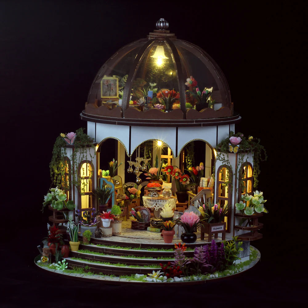 Greenhouse Oasis DIY Miniature House