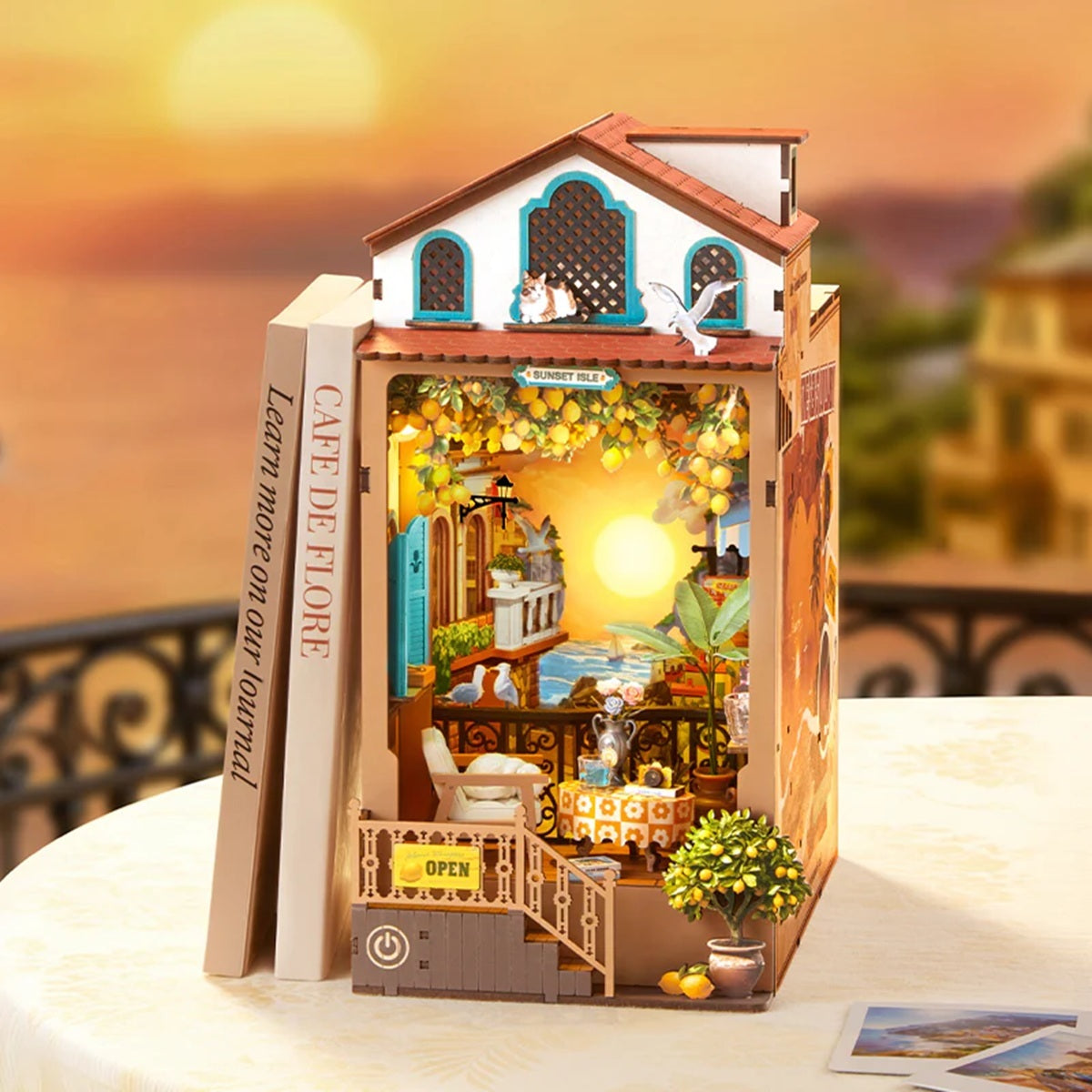 ユーリ!!! on MUSEUM マスターピースコレクションブック 2冊セット Sunset Isle Booknook & Wonderland – Toy Box Michigan