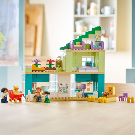 LEGO DUPLO Town: 3 in 1 Modern Family House with Figures
