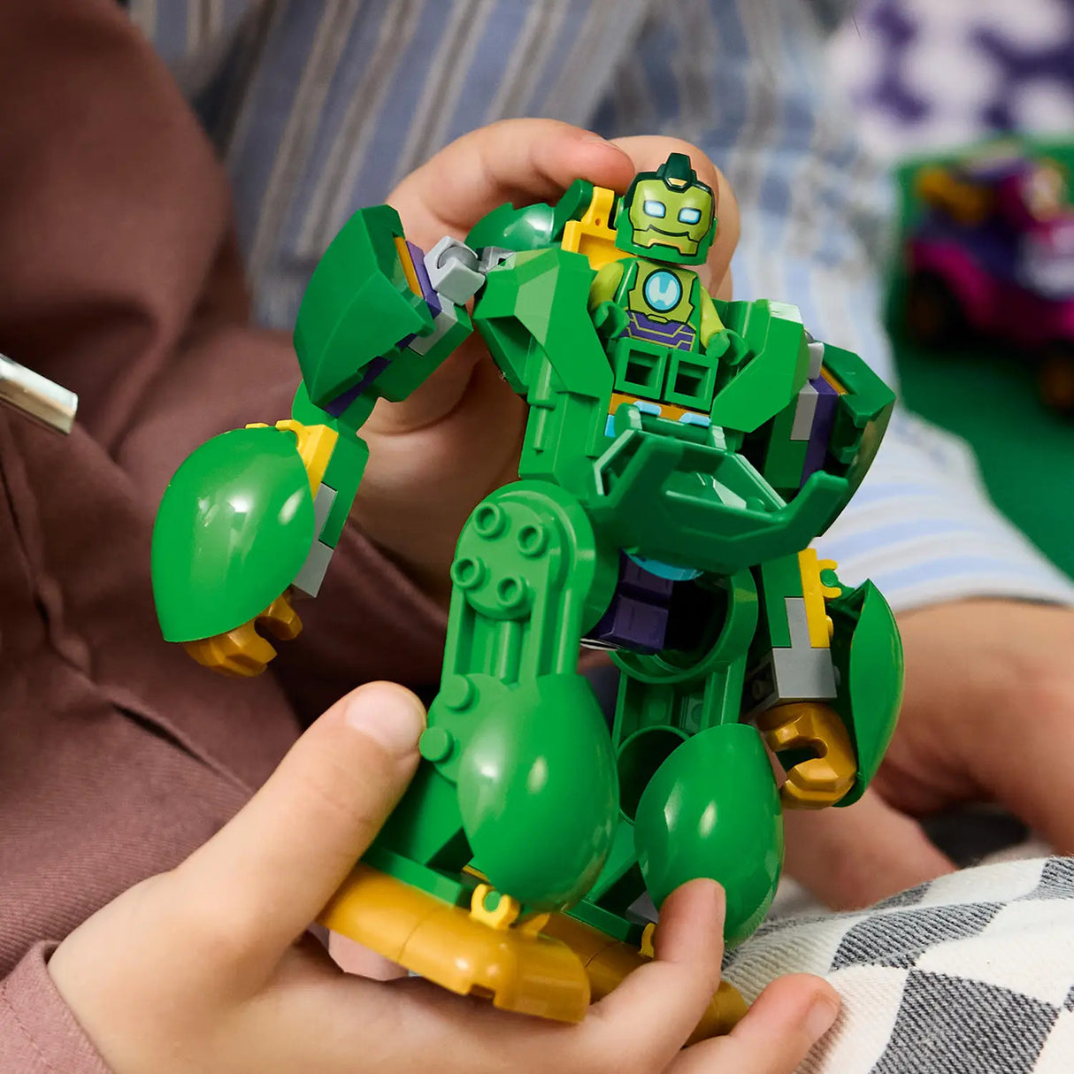 LEGO® ǀ Marvel Iron Man and His Awesome Friends Loki vs. Team Iron Man