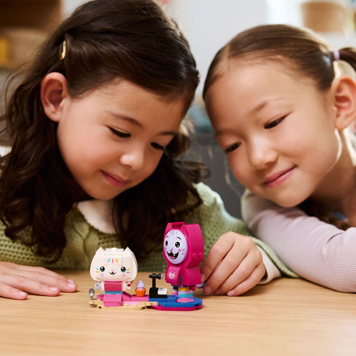 LEGO Gabby's Dollhouse: Gabby's Brick-Built Cat Friends