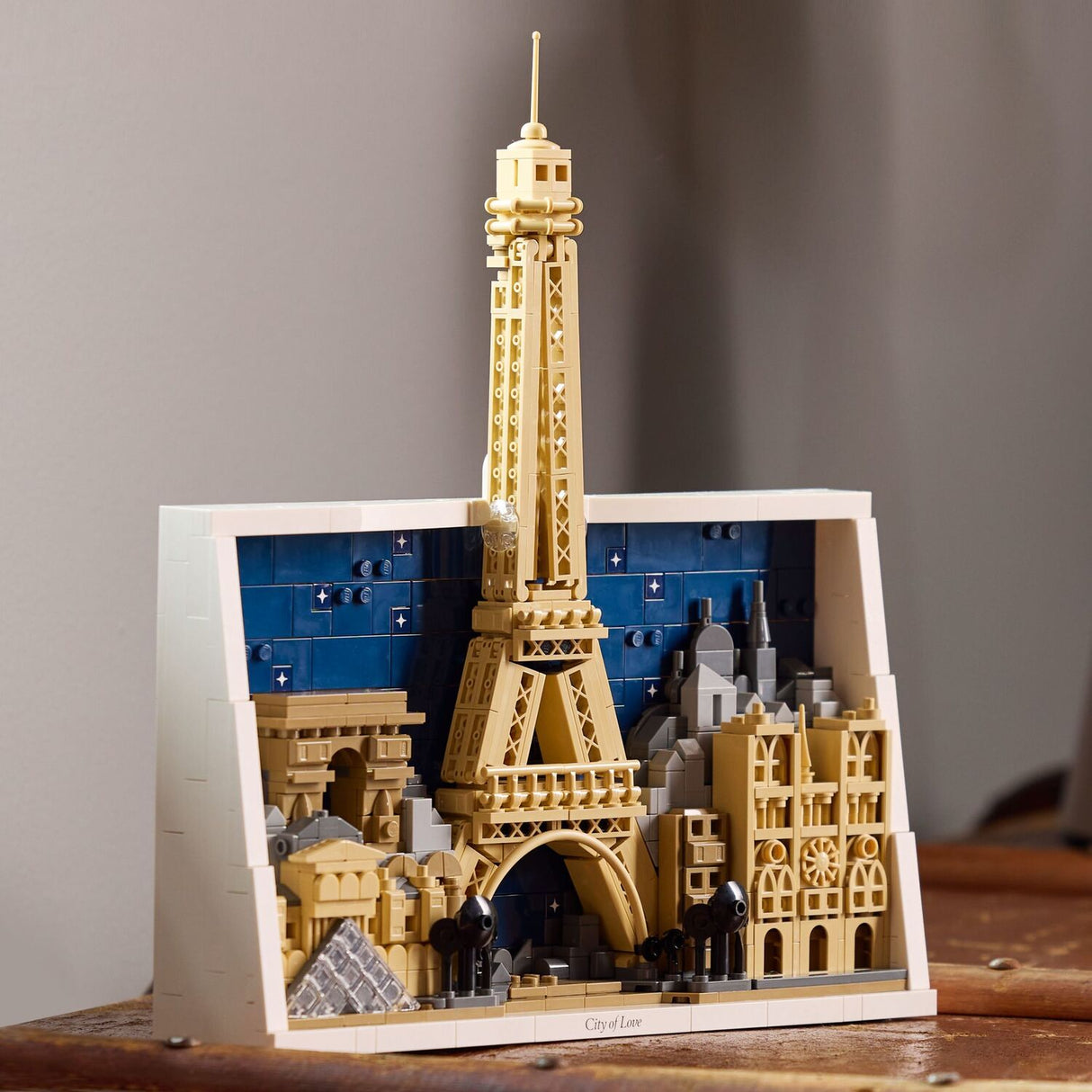 LEGO Architecture: Paris – City of Love