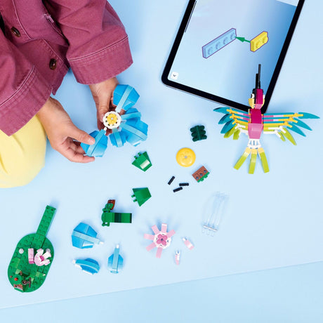 LEGO Creator: Wild Animals: Colorful Hummingbird
