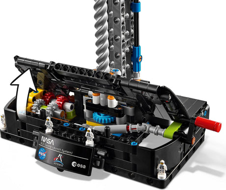 LEGO Technic: NASA Artemis Space Launch System Rocket