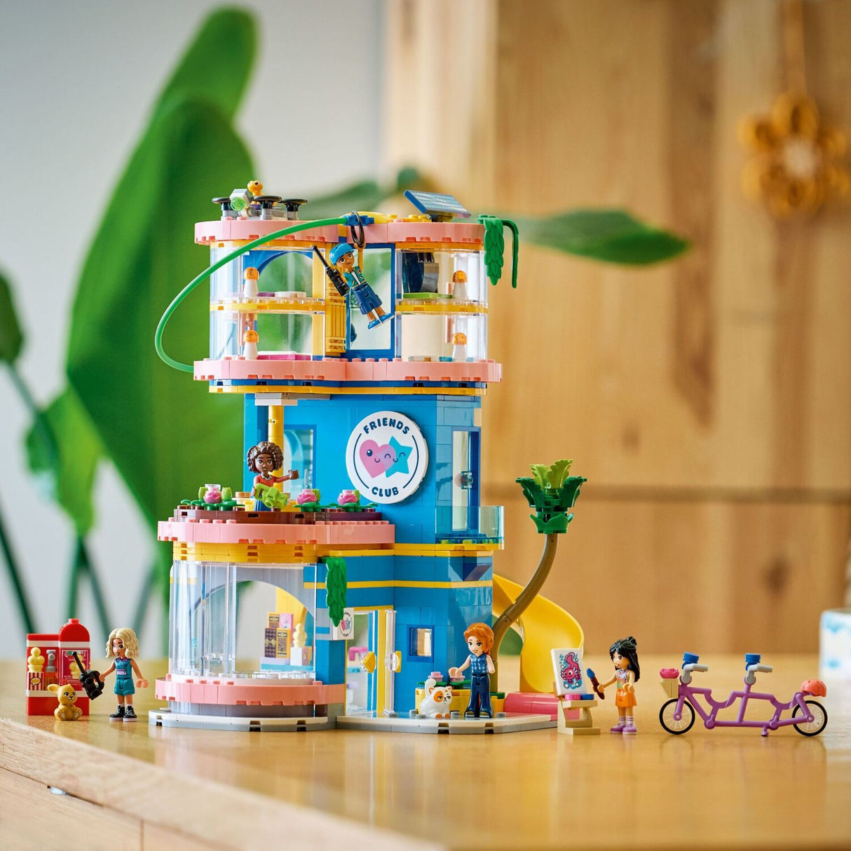 LEGO Friends: Heartlake City Friends Club House