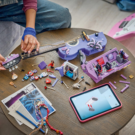 LEGO® Editions Olivia Rodrigo’s Dual Guitar