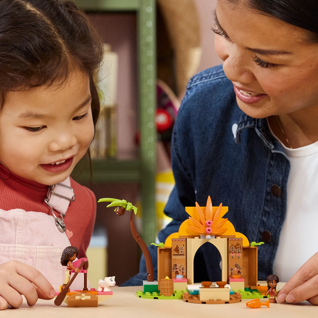 LEGO® ǀ Disney Moana Village House & Boat