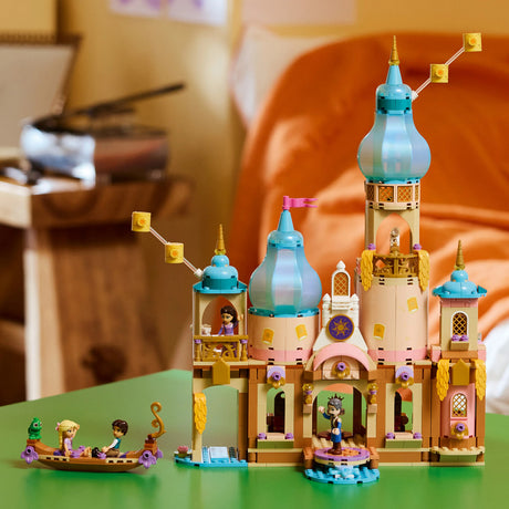 LEGO® ǀ Disney Princess Rapunzel’s Castle