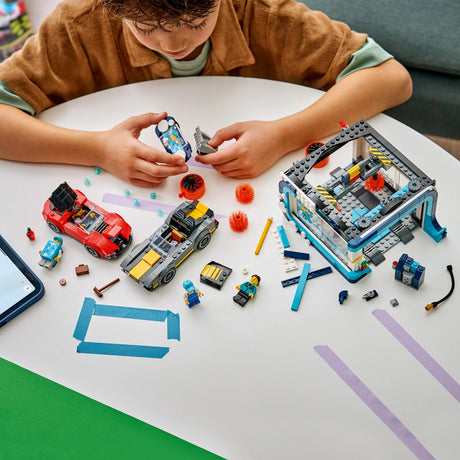 LEGO® City Drive-Through Car Wash