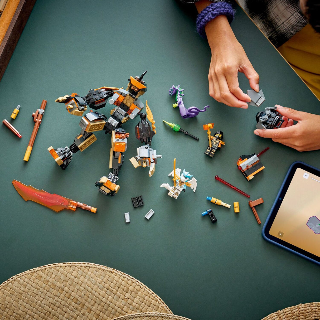 LEGO Ninjago: Cole's Mission Mech & Dragon Zane