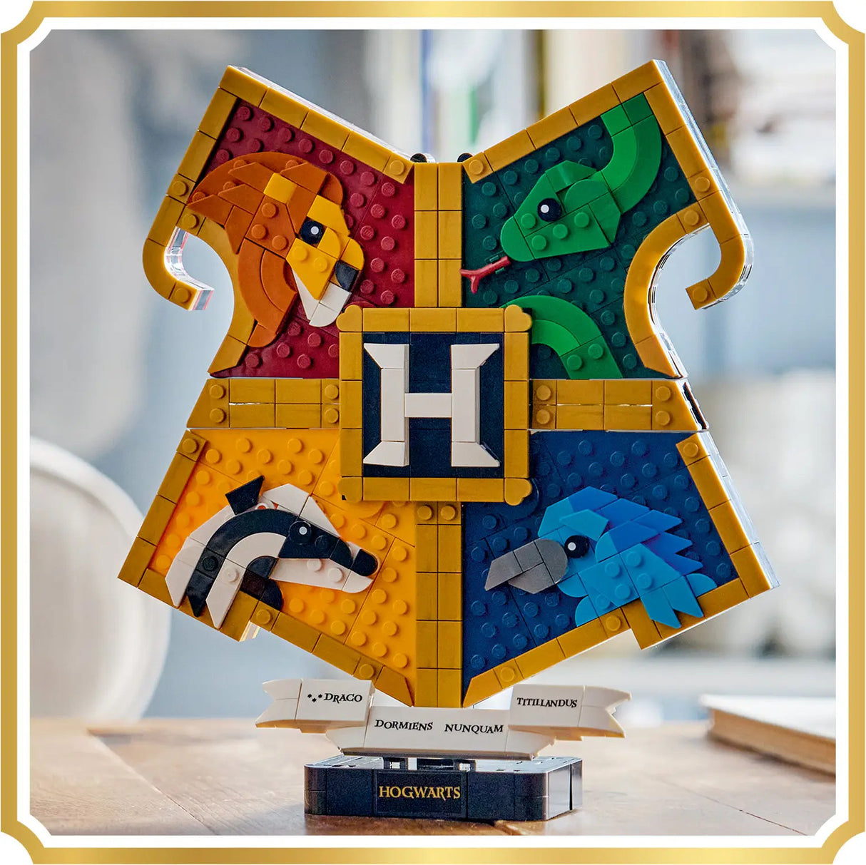 LEGO® Harry Potter™ Hogwarts™ House Crest