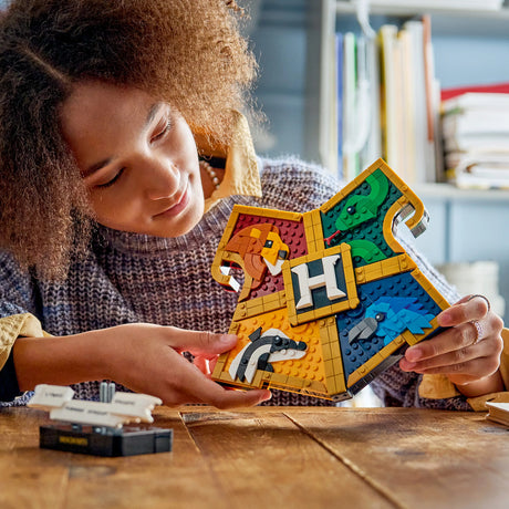LEGO® Harry Potter™ Hogwarts™ House Crest