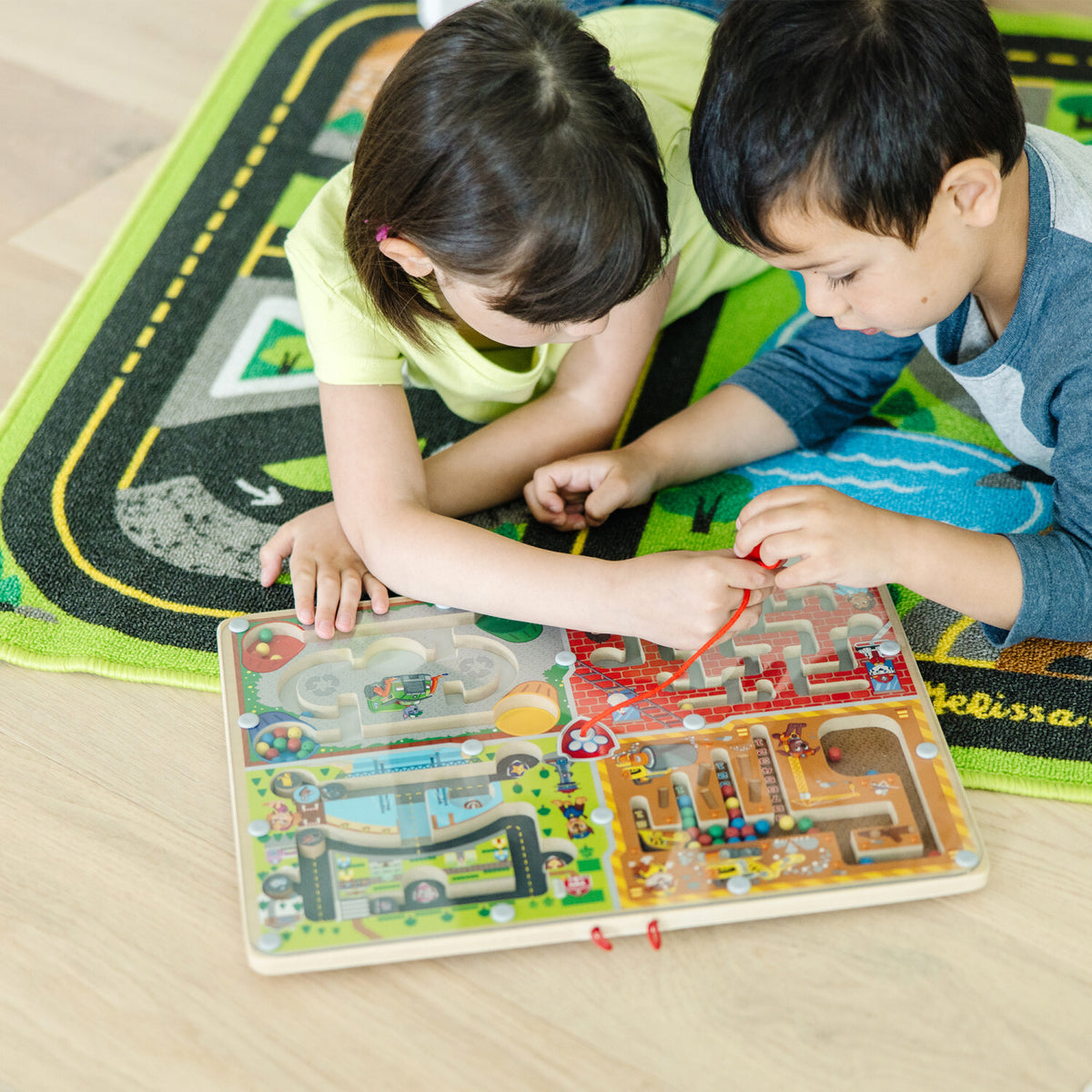 Paw Patrol 2 Wooden Magnetic Wand Maze Board