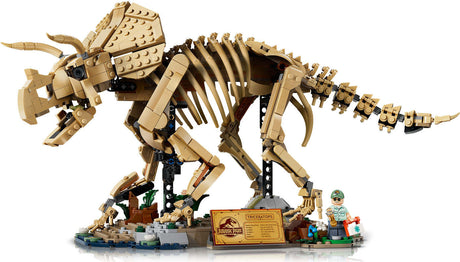JURASSIC WORLD Dinosaur Fossils Triceratops