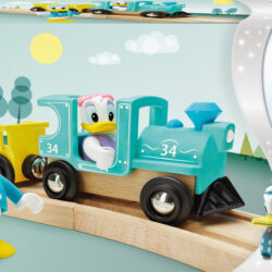 BRIO Donald & Daisy Duck train